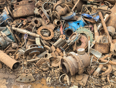 废铁回收
