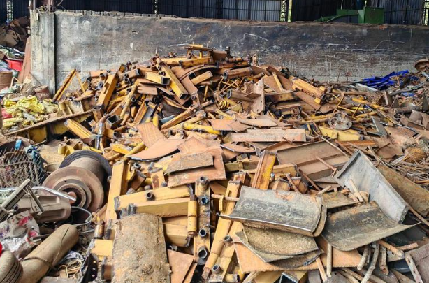 废铁回收